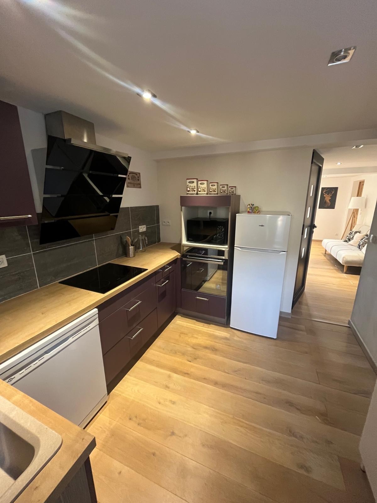 Les Angles - Village station