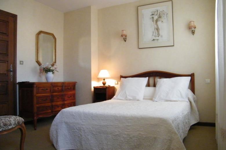 MUR Adèle chambre 