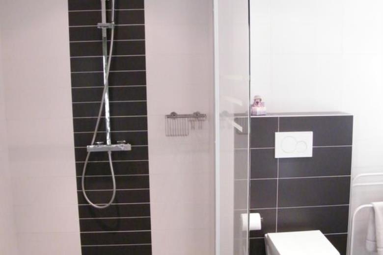 MUR Adèle salle de bain 
