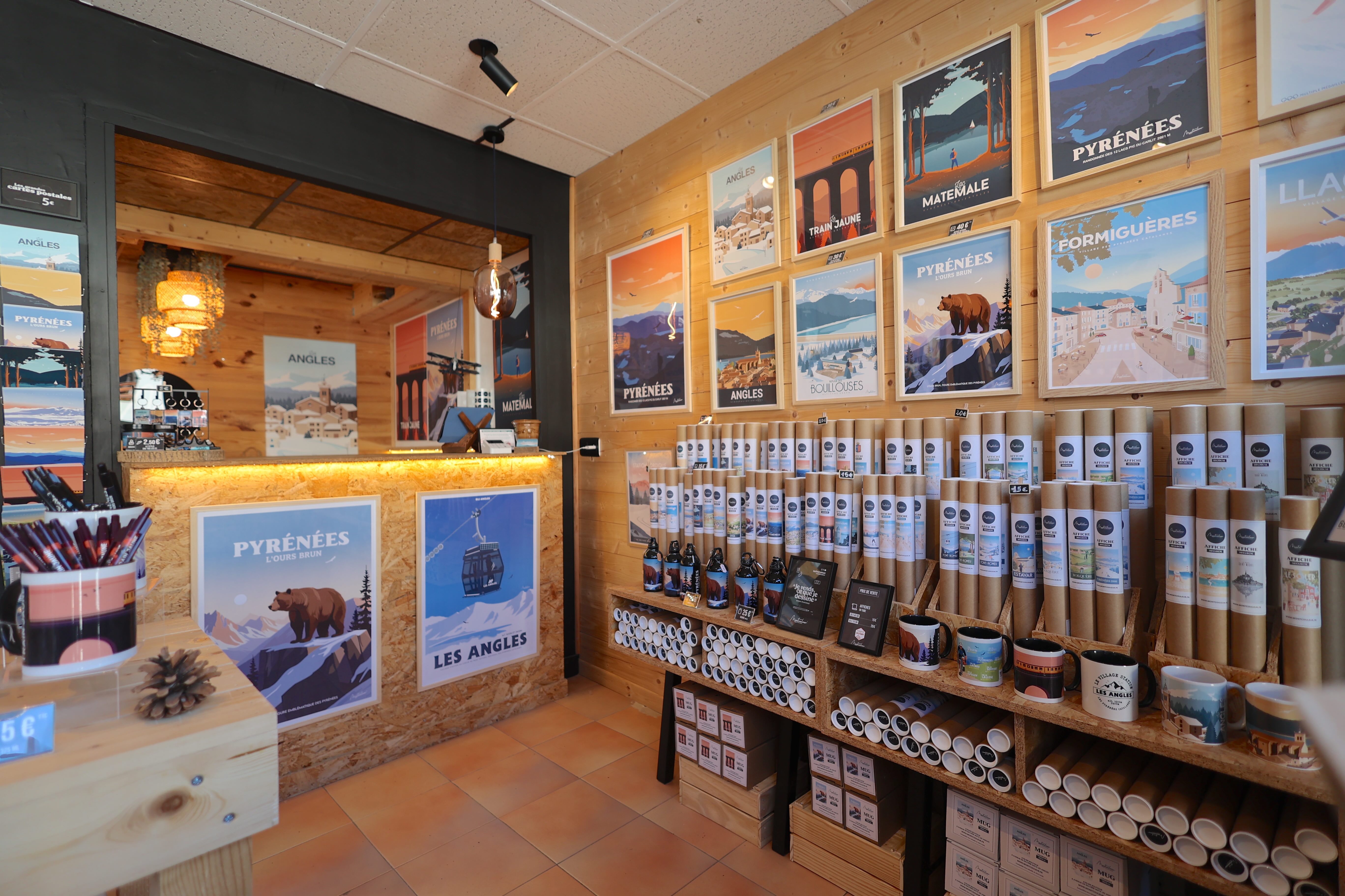 Les Angles - Village station