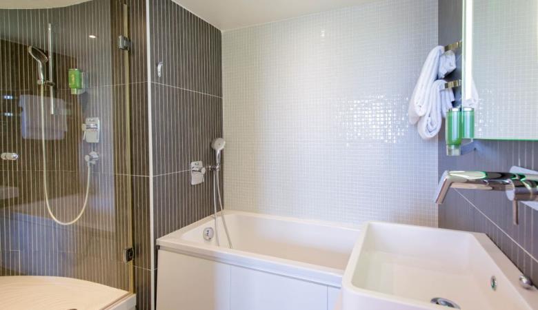 Novotel Suites 3