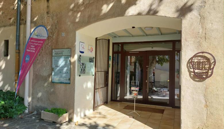 OT Saint Genis des Fontaines Isabelle Berga OT Saint Genis des Fontaines Isabelle Berga