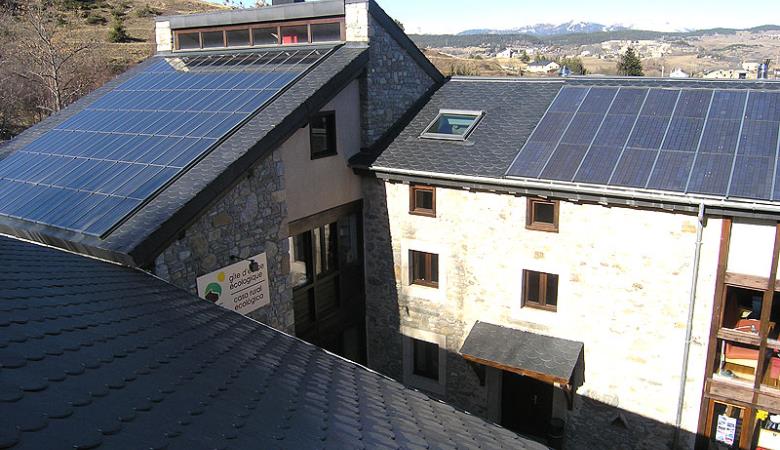 Orri---panneaux-solaires-sur-le-toit
