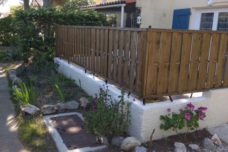 PORT BARCARES FORGEAU 01