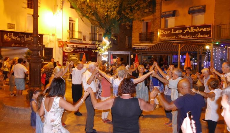 SARDANES Place République 