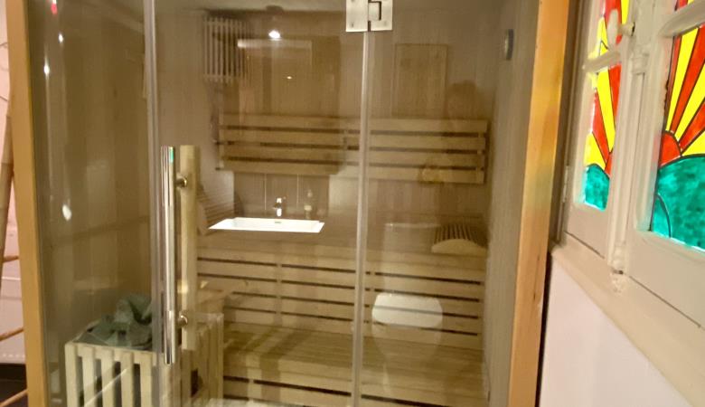 SAUNA