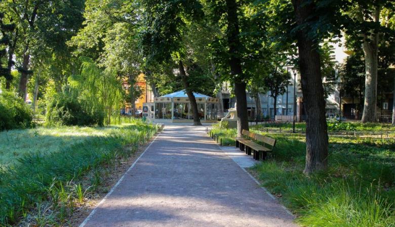 Square Bir Hakeim 5