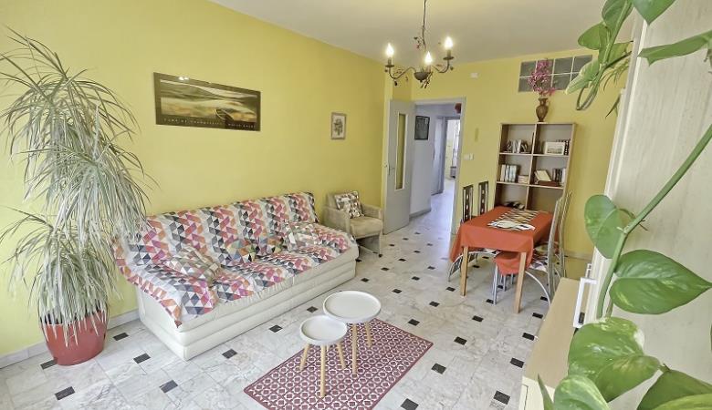 T2 Salon