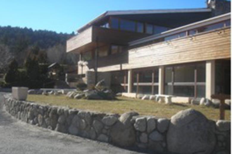 Village Club Yravals 1