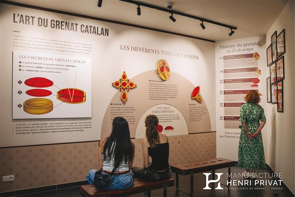 En coulisse visite guidée sur l’histoire et la fabrication du grenat catalan