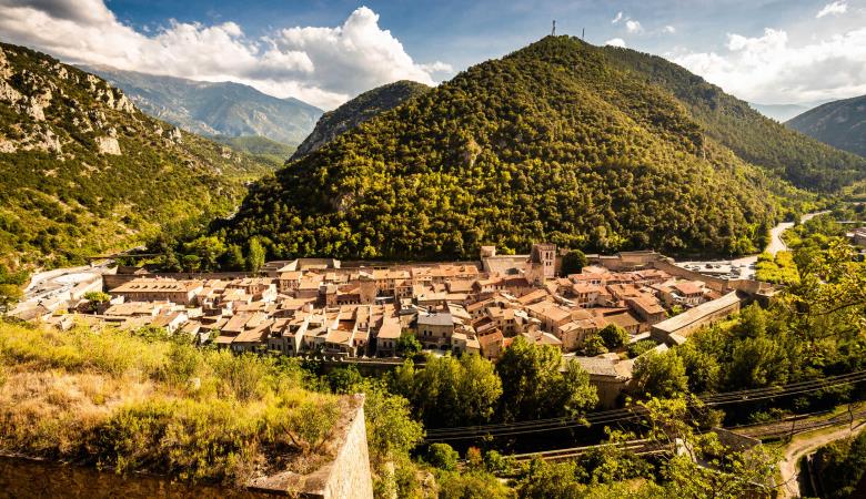 Vue d'ensemble de Villefranche de Conflent, plus beau village de France, crédit photo JC Milhet