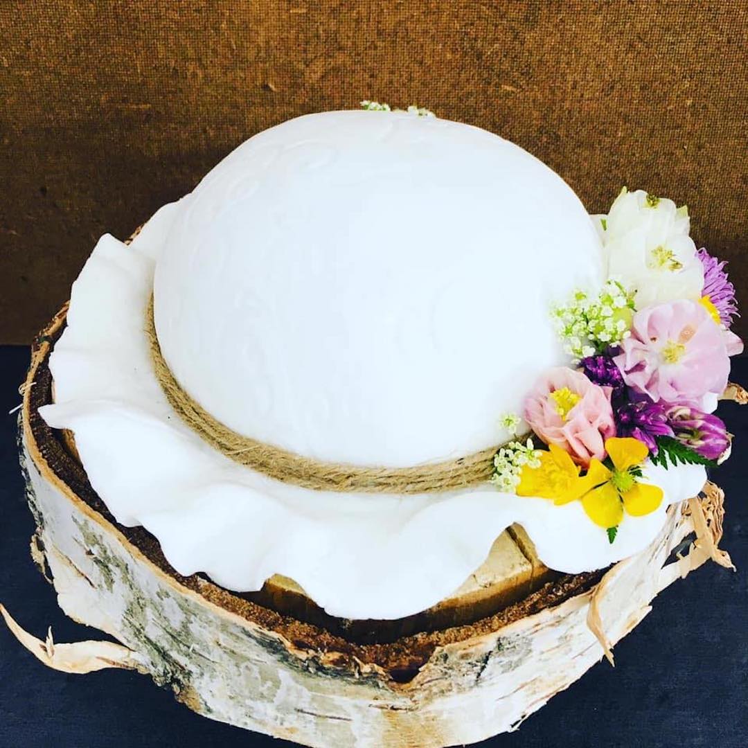 ADOPTE UN GÂTEAU