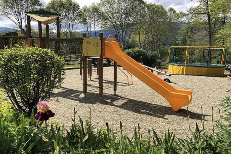 aire de jeux Camping DEL BOSC 2