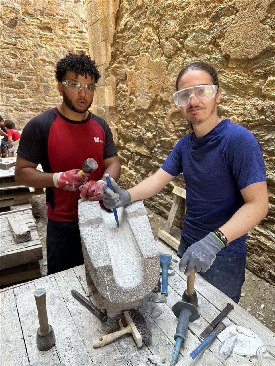 Atelier taille de pierre au fort dugommier