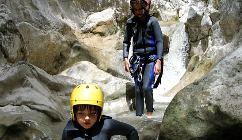 aventure-pyreneenne-canyoning1