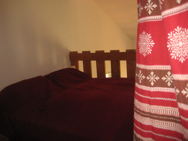 Les Angles - Village station