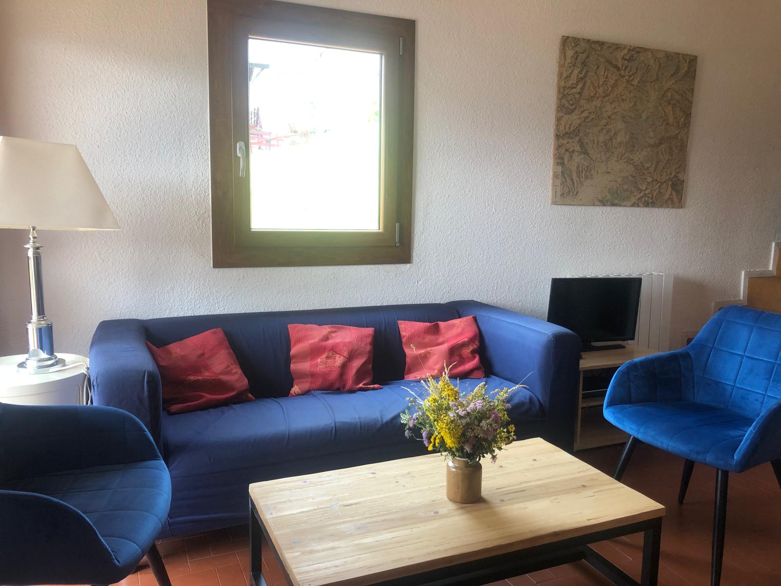 Les Angles - Village station