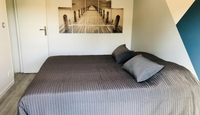 chambre bleue lit joint