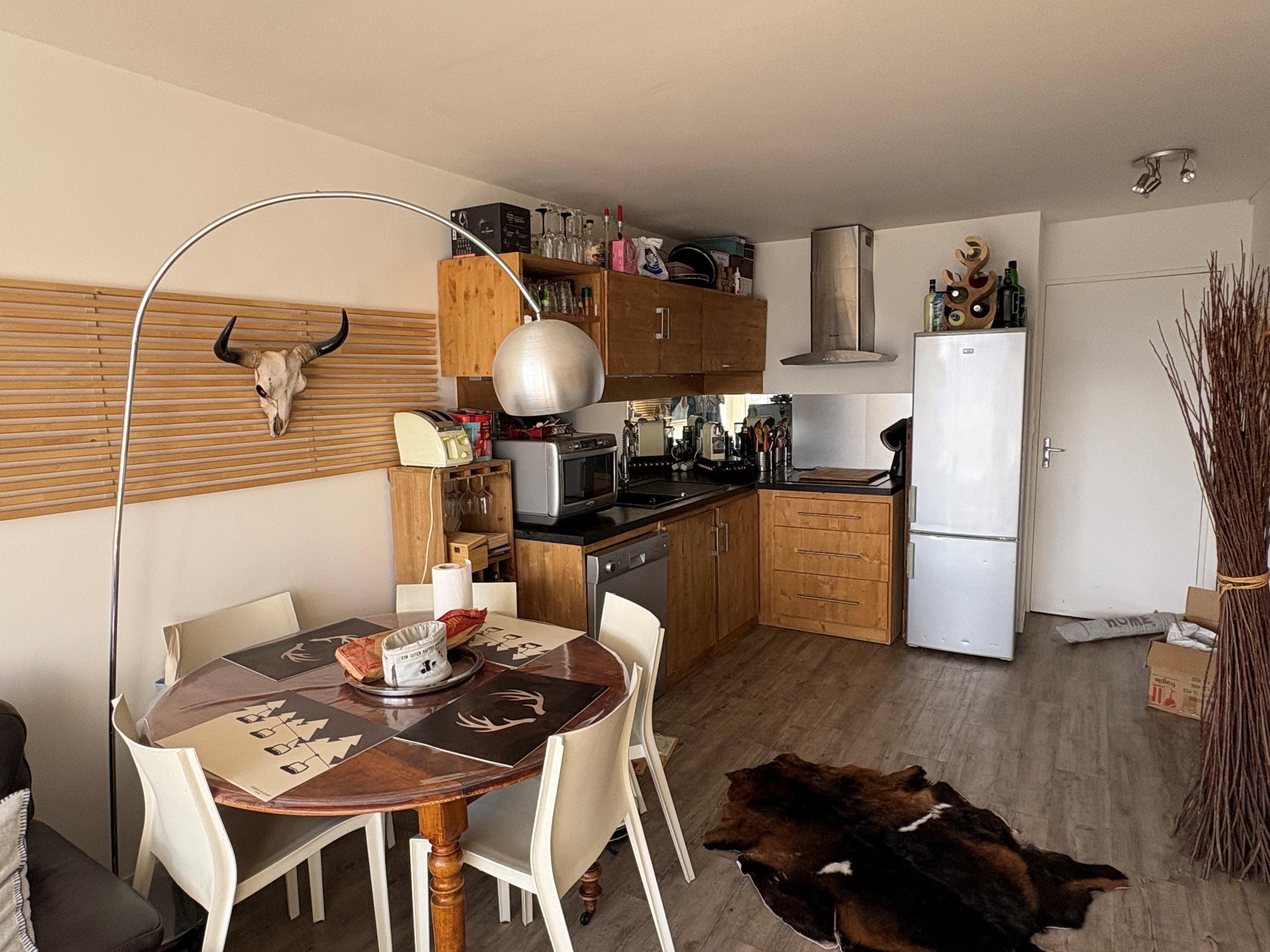 Les Angles - Village station