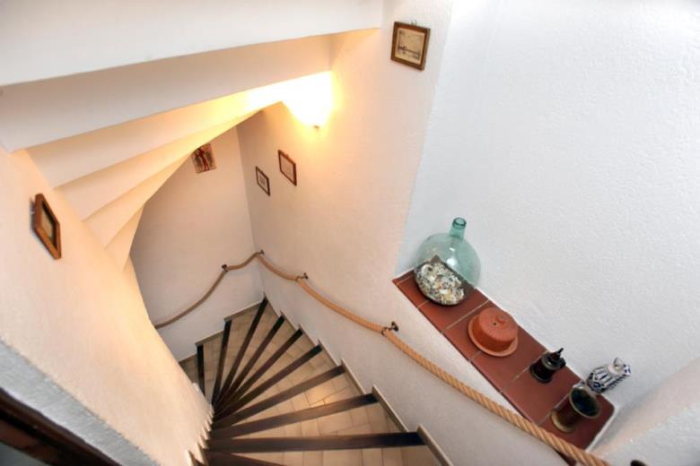 L'escalier_66G109326_12