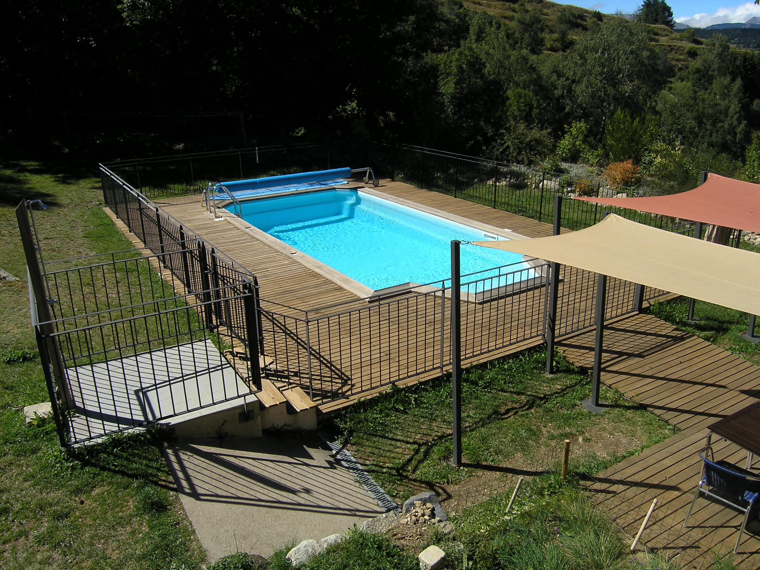 piscine et zone cloturee_19-@gitesdefrance66