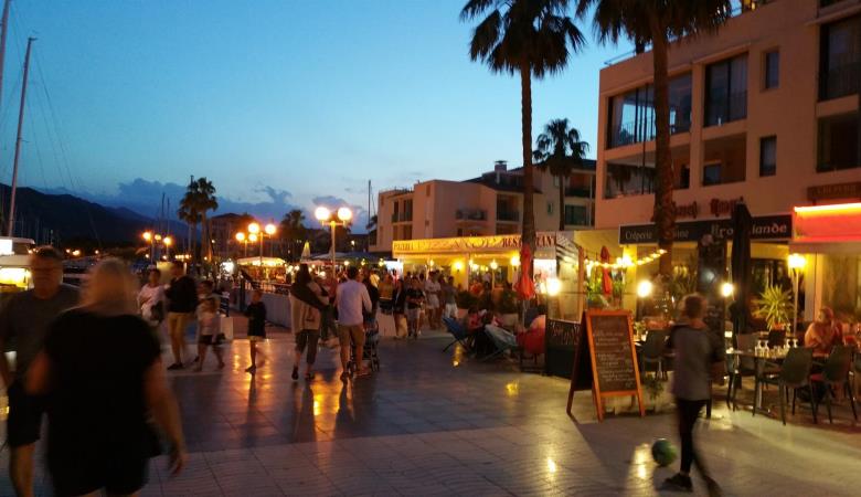 Port d'Argelès sur mer avec son marché de nuit en _22