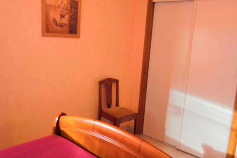 Chambre 1 voisine salle d'eau_29