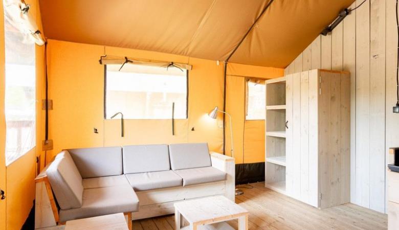large_3._Nomad_-_woonkamer_hoekbank_overzicht