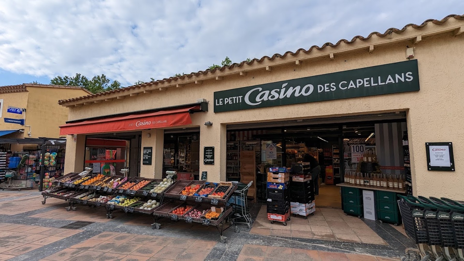 LE PETIT CASINO