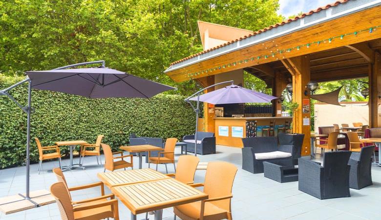 location-vacances-azureva-saint-cyprien-terrasse-ete location-vacances-azureva-saint-cyprien-terrasse-ete