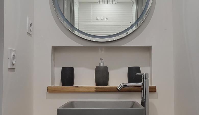 Chambre bleue salle d'eau