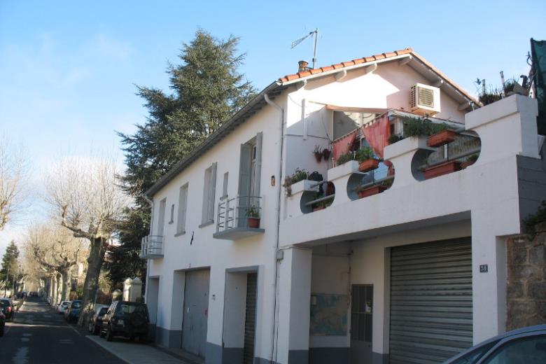 pous façade