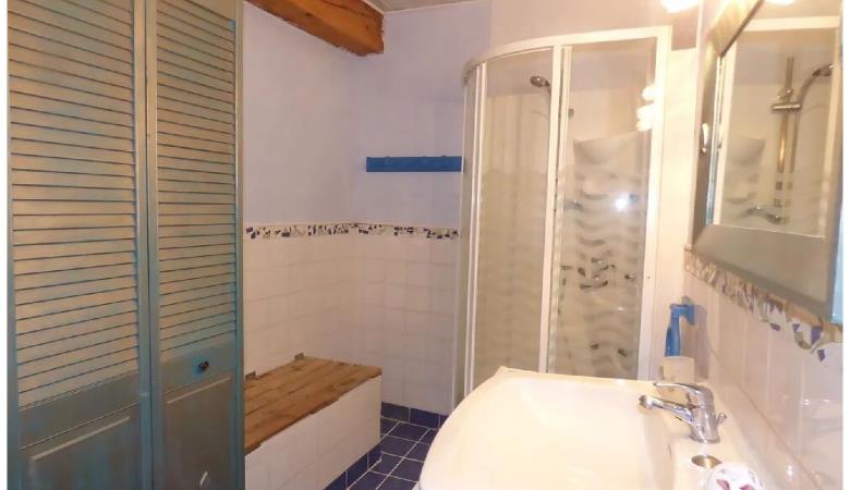 salle d'eau - les mimosas - ph.bintein