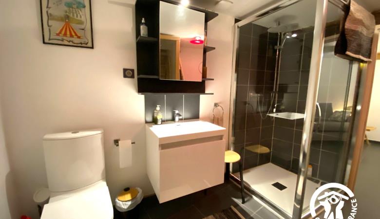 salle d'eau bas 1