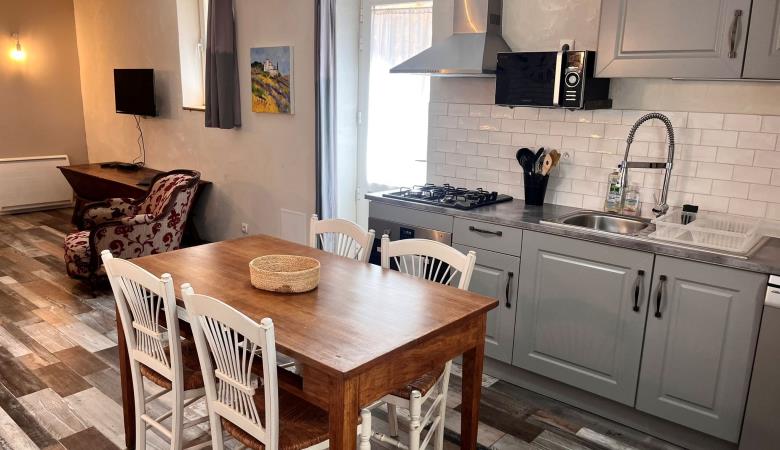 gîte tout confort pour 4 personnes à Oms Aspres
