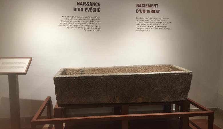 sarcophage naissance d'un éveché