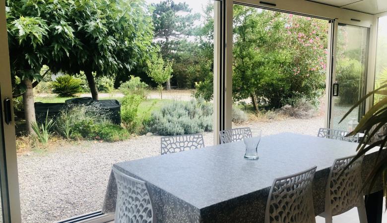 table veranda